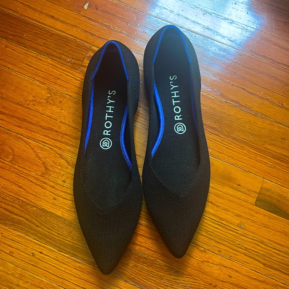 Rothy’s the point black shoes